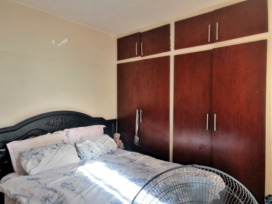 2 Bedroom Property for Sale in Avondale Western Cape